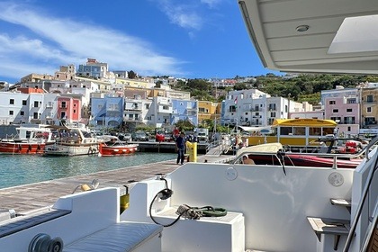 Noleggio Barca a motore Gianetti Gianetti 46 Fly Gallipoli