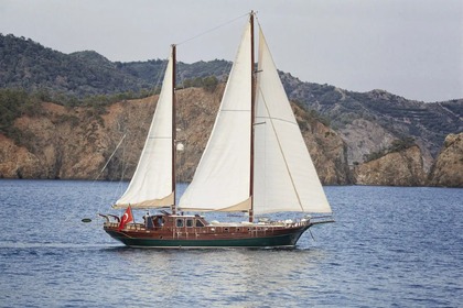 Hyra båt Guletbåt Custom Made Marmaris