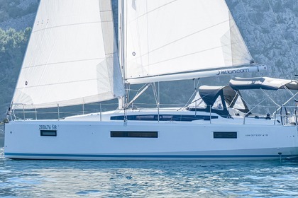 Hire Sailboat Jeanneau Sun Odyssey 410 - 3 cab. Skradin