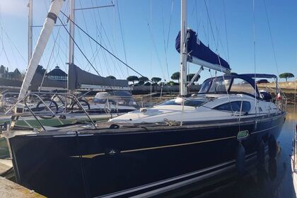 Hire Sailboat  Sun Odyssey 42 DS Quiberon