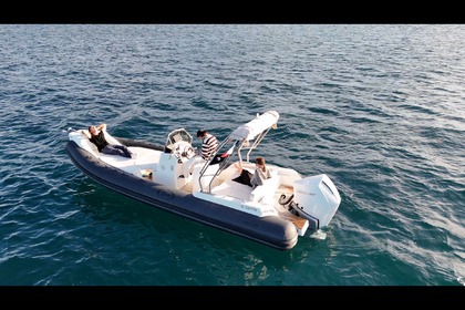 Hire Motorboat Saver MG 698 Port Grimaud