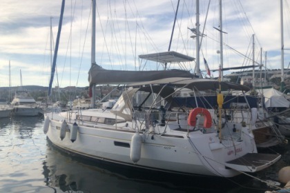 Hire Sailboat Jeanneau Sun Odyssey 469 Hyères