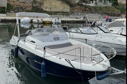 Location Bateau à moteur Jeanneau Cap Camarat 6.5 Wa Saint-Cyr-sur-Mer