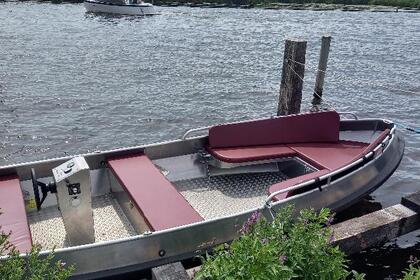 Hire Motorboat Sloep Van Vossen 550E Leimuiden