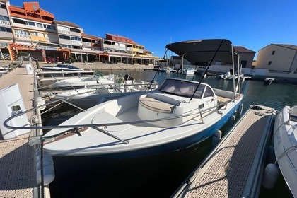 Location Bateau à moteur Beneteau Ombrine 700 L'Estaque