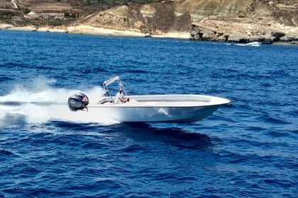 Charter Motorboat Coronet Crown Malta