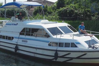 Hire Houseboat Standard Crusader Hindeloopen