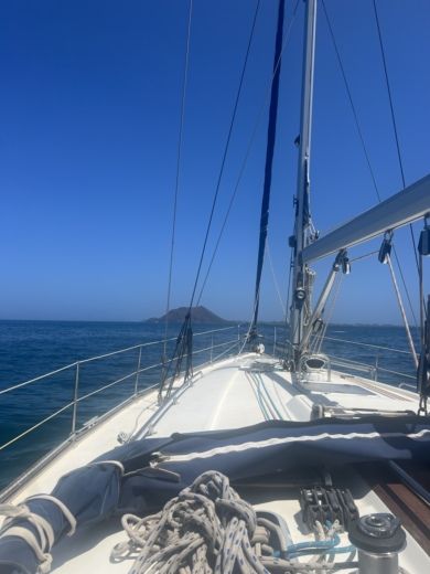 Corralejo Sailboat Bavaria Fuerteventura Velero Bavaria 44 alt tag text