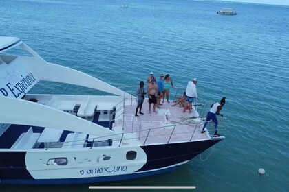 Charter Motorboat Private Yacht Punta Cana