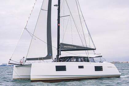 Charter Catamaran Nautitech 40 Open Toulon