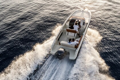 Miete Motorboot Invictus Yacht 240 CX Santa Eulalia del Río