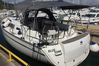 Hire Sailboat BAVARIA CRUISER 37 Murter