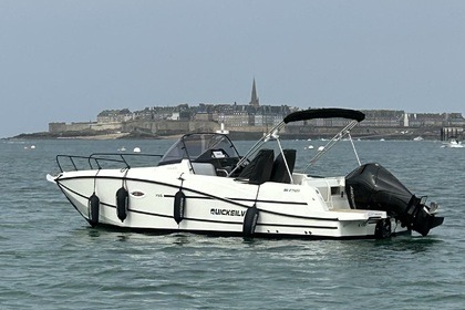 Location Bateau à moteur Quicksilver Activ 755 Sundeck Dinard