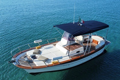 Hire Motorboat Fratelli Aprea 750 semicabin Ischia