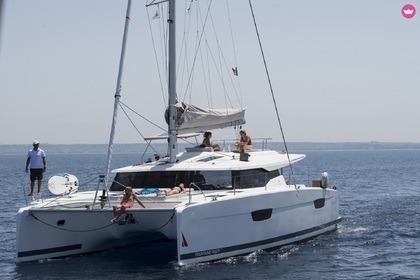 Charter Catamaran Fountaine Pajot Saona 47 Castellammare del Golfo