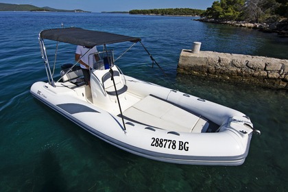 Hyra båt RIB-båt Bsc 5.7 Biograd na Moru