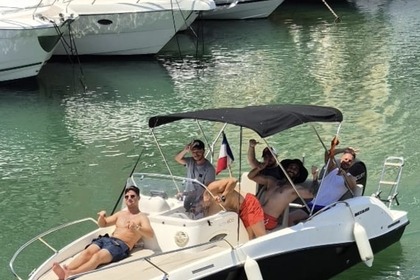 Charter Motorboat Quicksilver 605 sundeck Fréjus