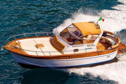 Hire Motorboat Apreamare Smeraldo 9 Sorrento