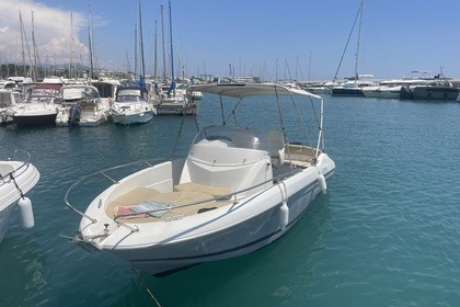 Noleggio Barca a motore Beneteau FLYER Nizza