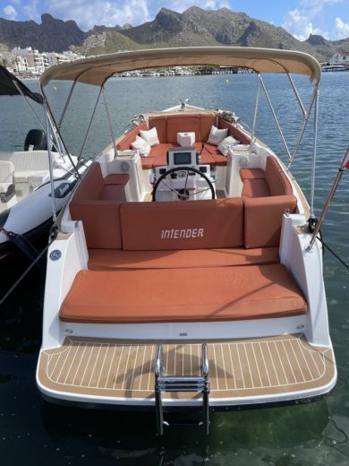 Puerto Pollença Motorboat Interboat Intender 820 alt tag text