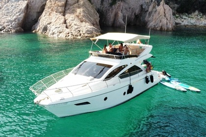 Hire Motorboat Astondoa 43 fly Platja d'Aro