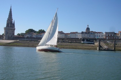 Rental Sailboat BENETEAU FIrst 35s5 skipper brevet éducateur sportif La Rochelle