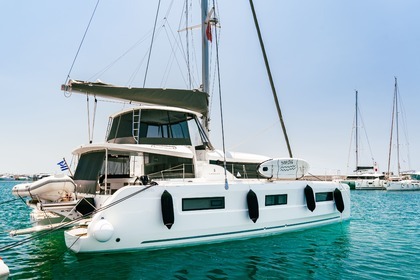 Hire Catamaran  Lagoon 46  Athens