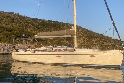 Hire Sailboat Bavaria 40 Cruiser Volos