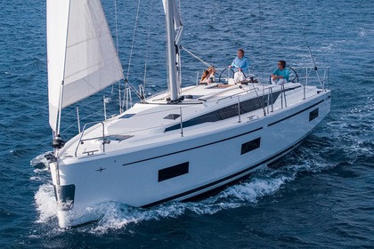 Hire Sailboat  Bavaria C42 Paros