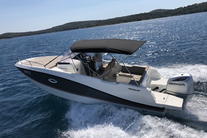 Charter Motorboat QUICKSILVER 755 Sundeck Tisno