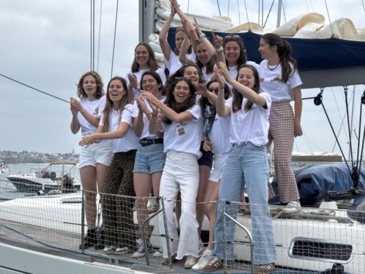 Saint-Malo Sailboat Dufour Dufour 425 Grand Large alt tag text