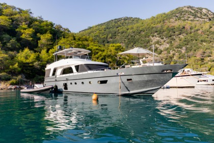 Aluguel Iate Luxury motor yacht with a capacity of 8 people 2014 Bodrum