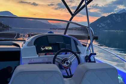 Charter Motorboat Saver 750 Wa Lecco