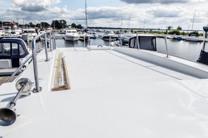 Rental Motorboat Futura 36 Gizycko