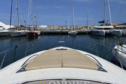 Charter Motorboat Sessa Marine C42 Bari