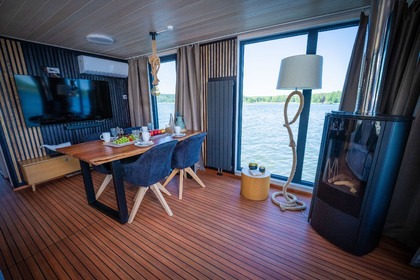 Hire Houseboat WOMA D13 Müritz