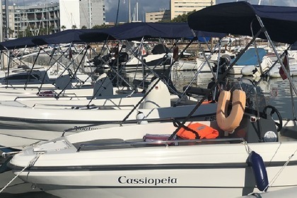 Charter Motorboat Mistral 150 Portocolom