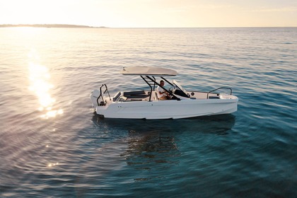 Rental Motorboat Axopar 22 Zadar