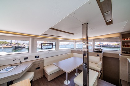 Noleggio Catamarano Lagoon Lagoon 46 Olbia
