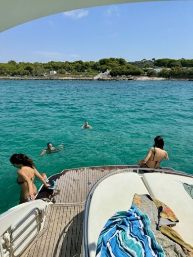 Leuca Motorboat Salpa laver 38.50 alt tag text