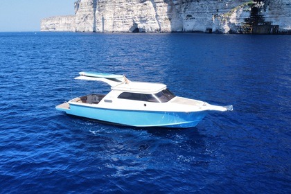 Miete Motorboot Goldenwake Charters Malta