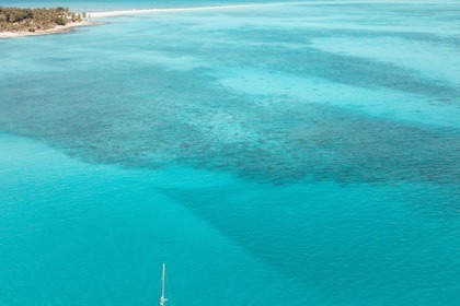Charter Catamaran Lagoon 380 Nosy Be