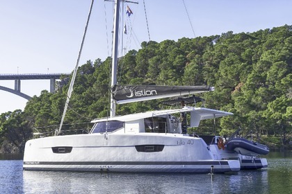 Hire Catamaran Fountaine Pajot Fountaine Pajot Isla 40 - 4 + 1 cab. Skradin