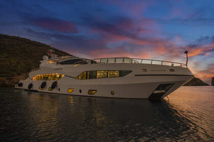 Charter Motor yacht custom 140 ft Bodrum