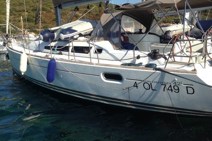 Rental Sailboat JEANNEAU SUN ODYSSEY 42I Cugnana Verde