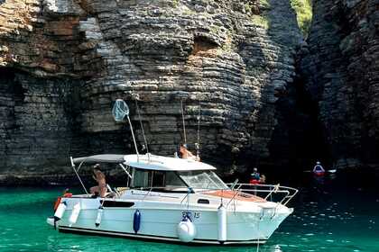 Location Bateau à moteur Jeanneau Merry Fisher 705 Budva