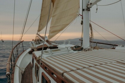 Hire Gulet wooden construction Trehandiri Santorini