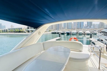 Location Bateau à moteur Azimut 50 flybridge Dubaï Marina