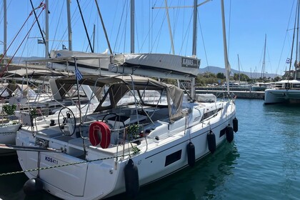 Location Voilier Bénéteau Oceanis 47 - 5 cab. Alimos