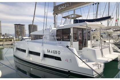 Alquiler Catamarán  Bali 4.1 Salerno